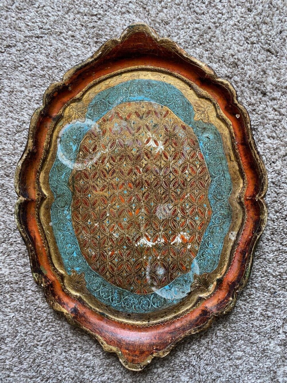 Italian Florentine Gilded Gilt in Carved Wood Serving Tray Tolrware Tole, 1960